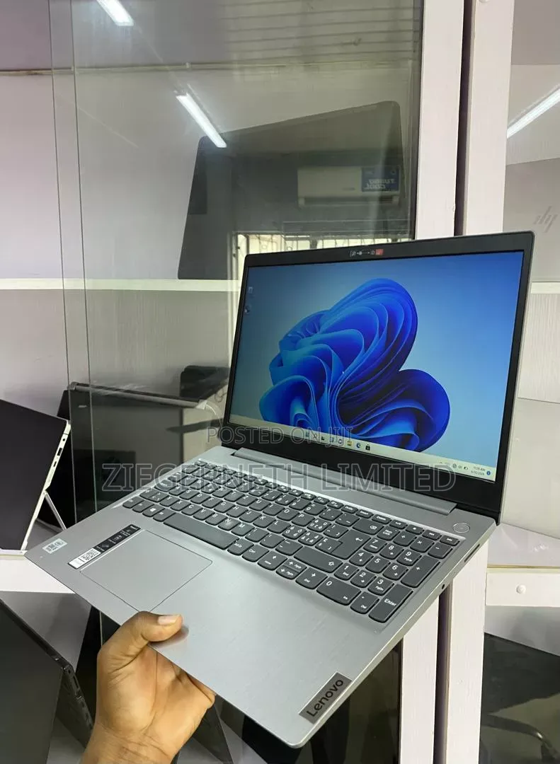Laptop Lenovo Ideapad 3 4GB Intel Core i5 SSD 256GB