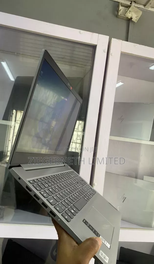 Laptop Lenovo Ideapad 3 4GB Intel Core i5 SSD 256GB