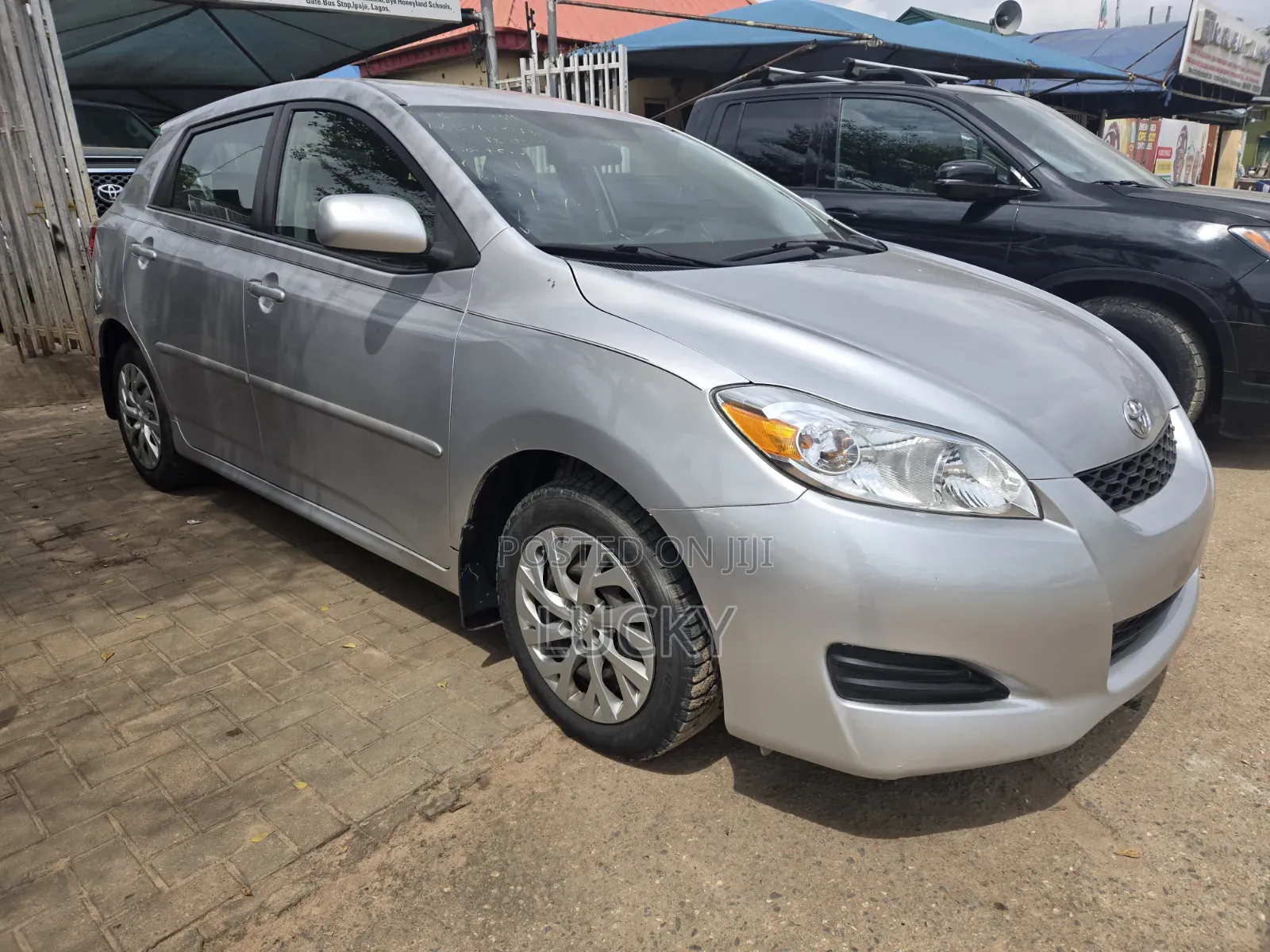 Toyota Matrix 2010 Silver