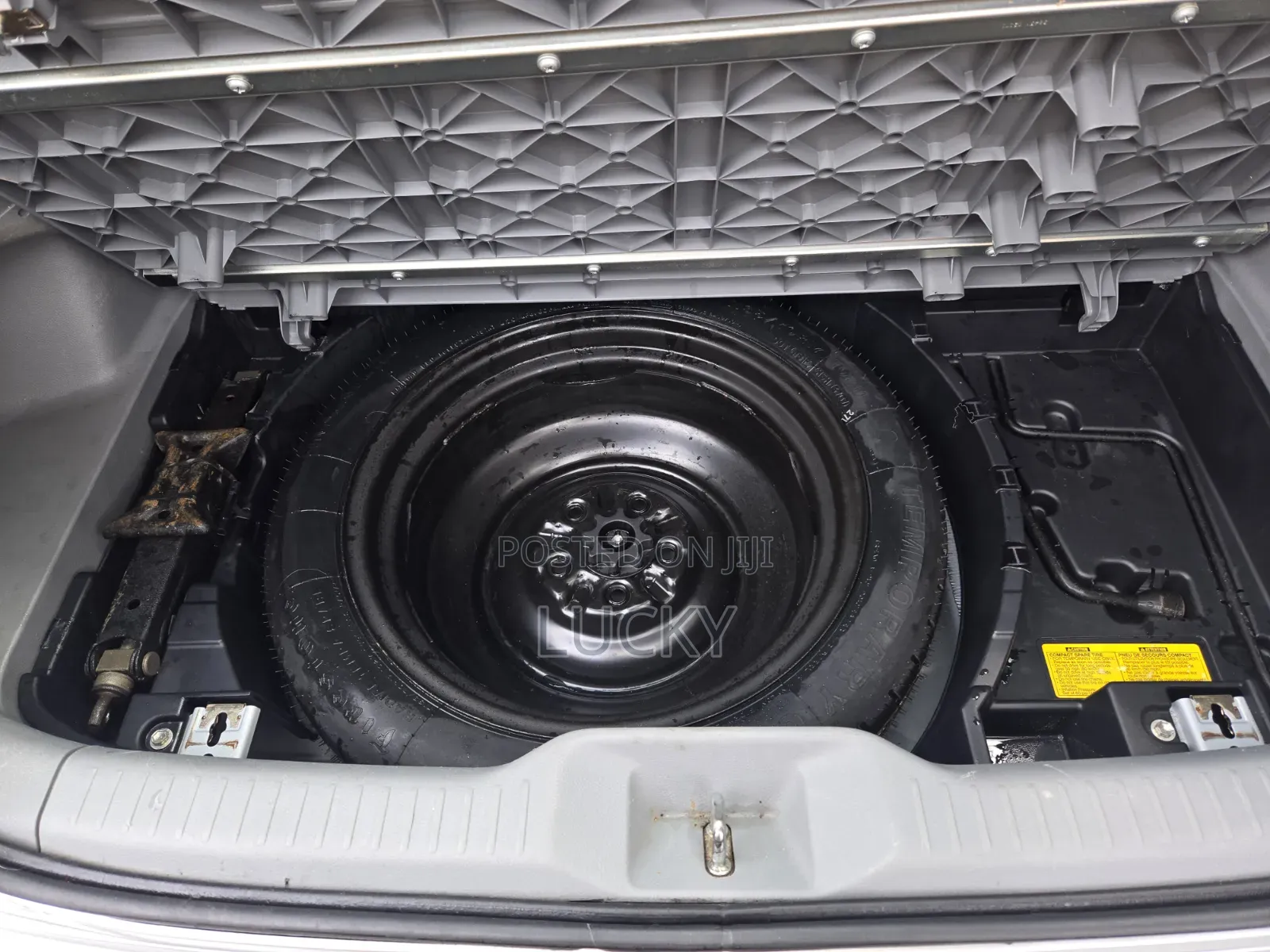 Toyota Matrix 2010 Silver