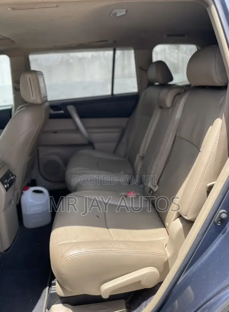 Toyota Highlander 2013 Blue