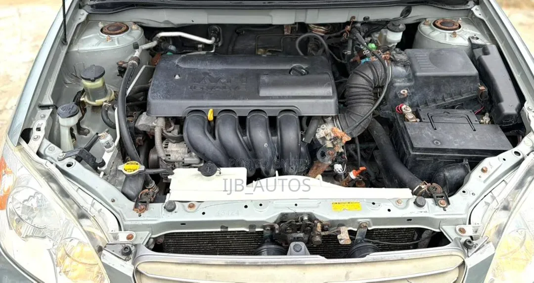 Toyota Corolla LE 2004 Gray