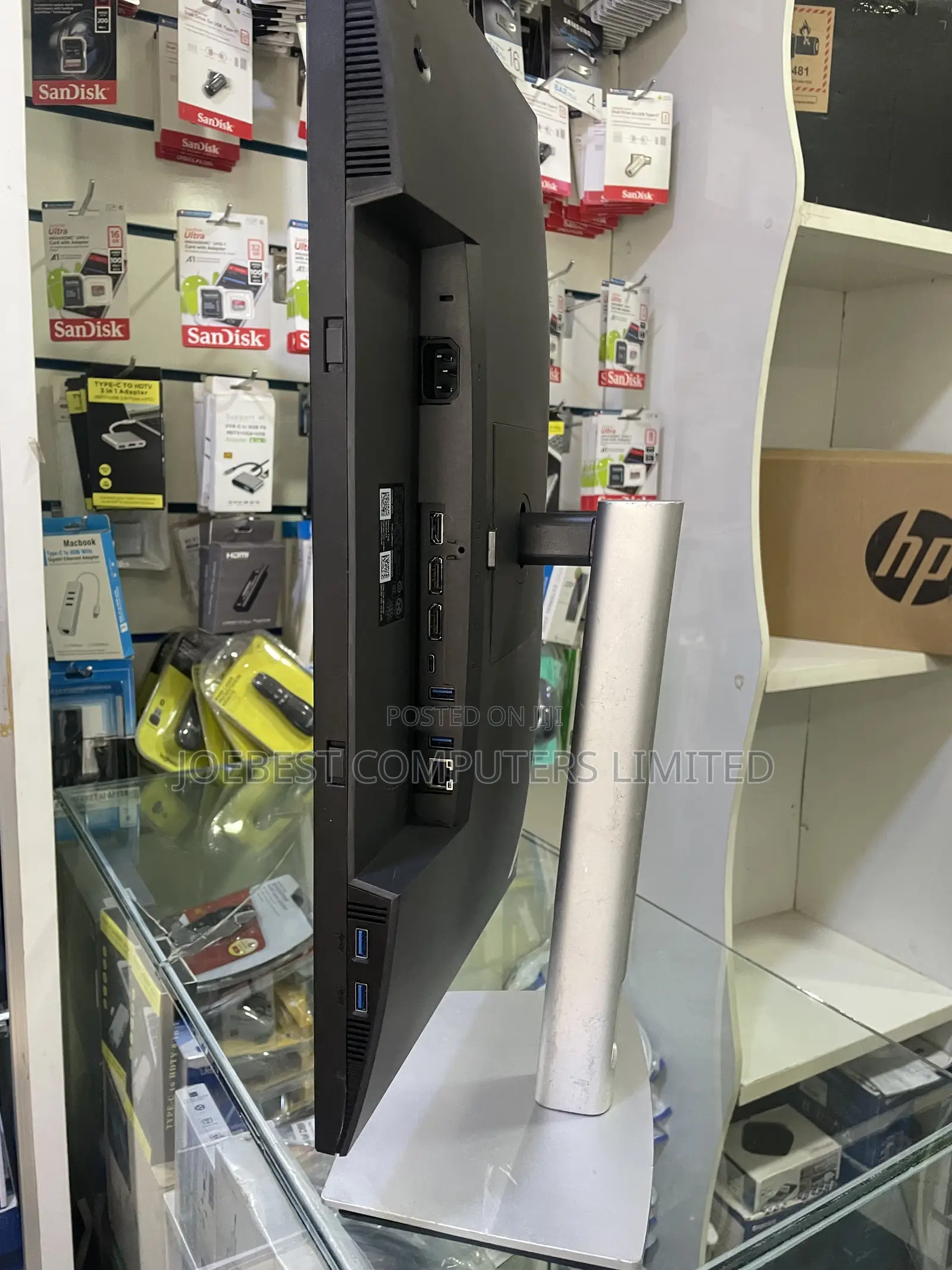Dell Ip Monitor 24” With Type C/Usb B Port