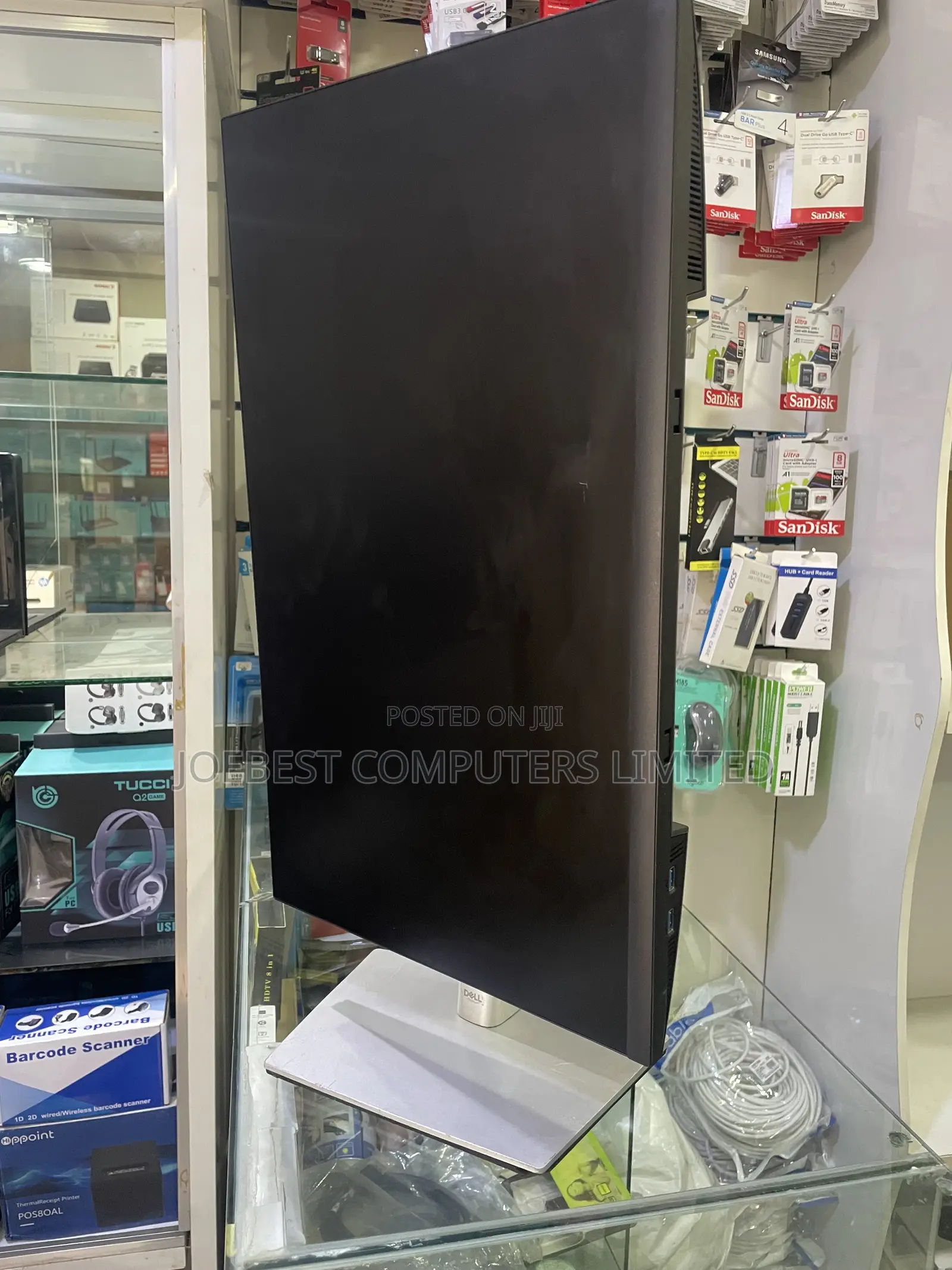 Dell Ip Monitor 24” With Type C/Usb B Port
