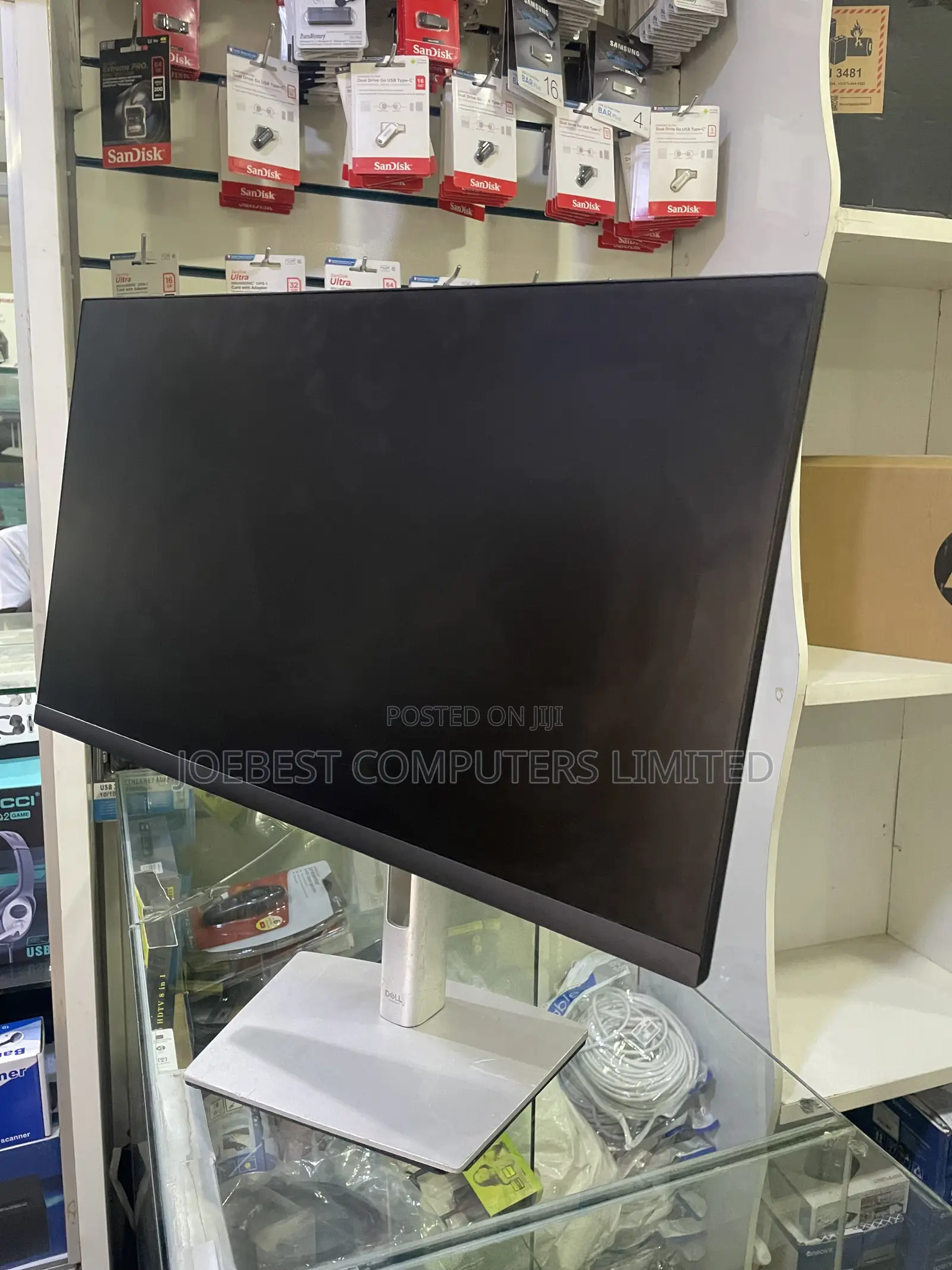 Dell Ip Monitor 24” With Type C/Usb B Port