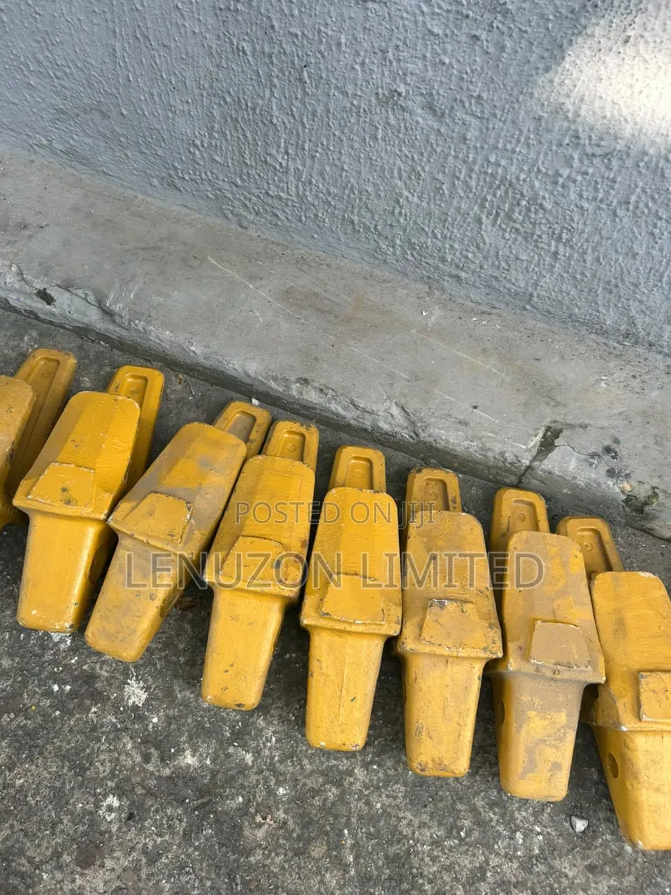 Bucket Teeth Adapter for Excavators