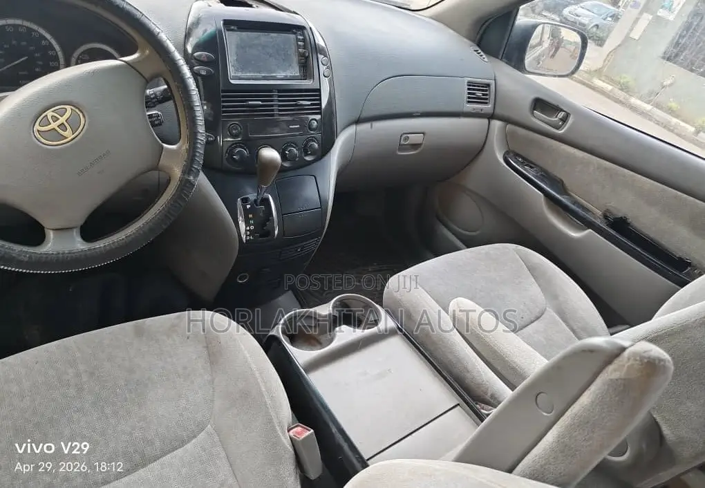 Toyota Sienna LE AWD 2005 Blue
