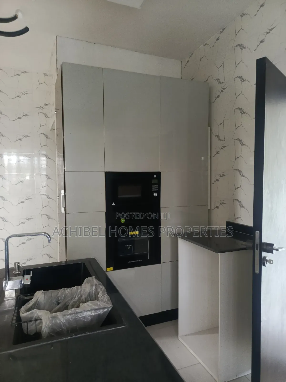 4bdrm Duplex in Off Orchid, Lekki Phase 2 for sale