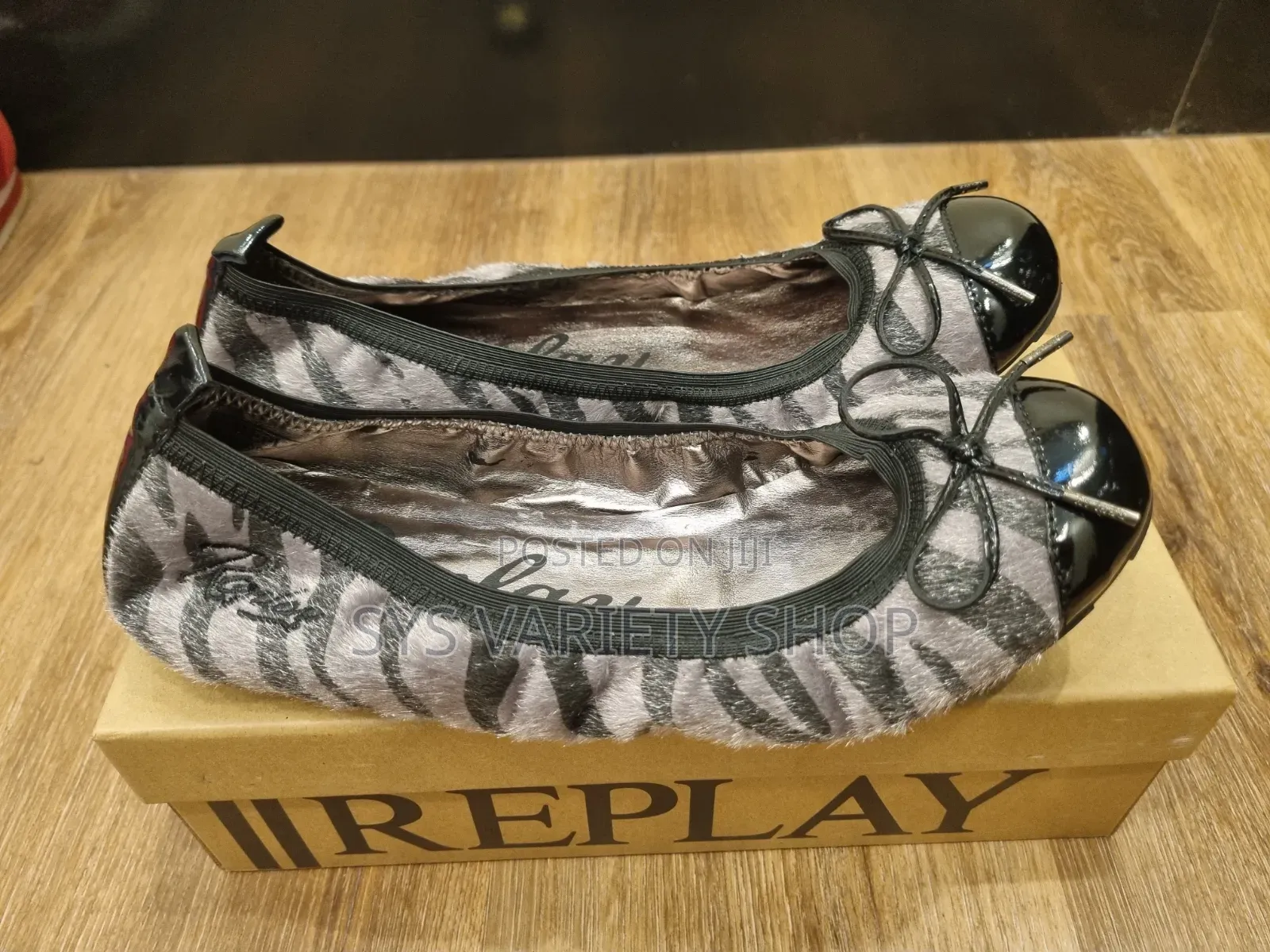 Replay Flat Shoe for Women
