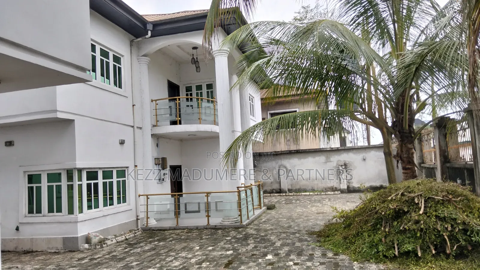 4bdrm Duplex in Stadium Road, Port, Obio-Akpor for sale