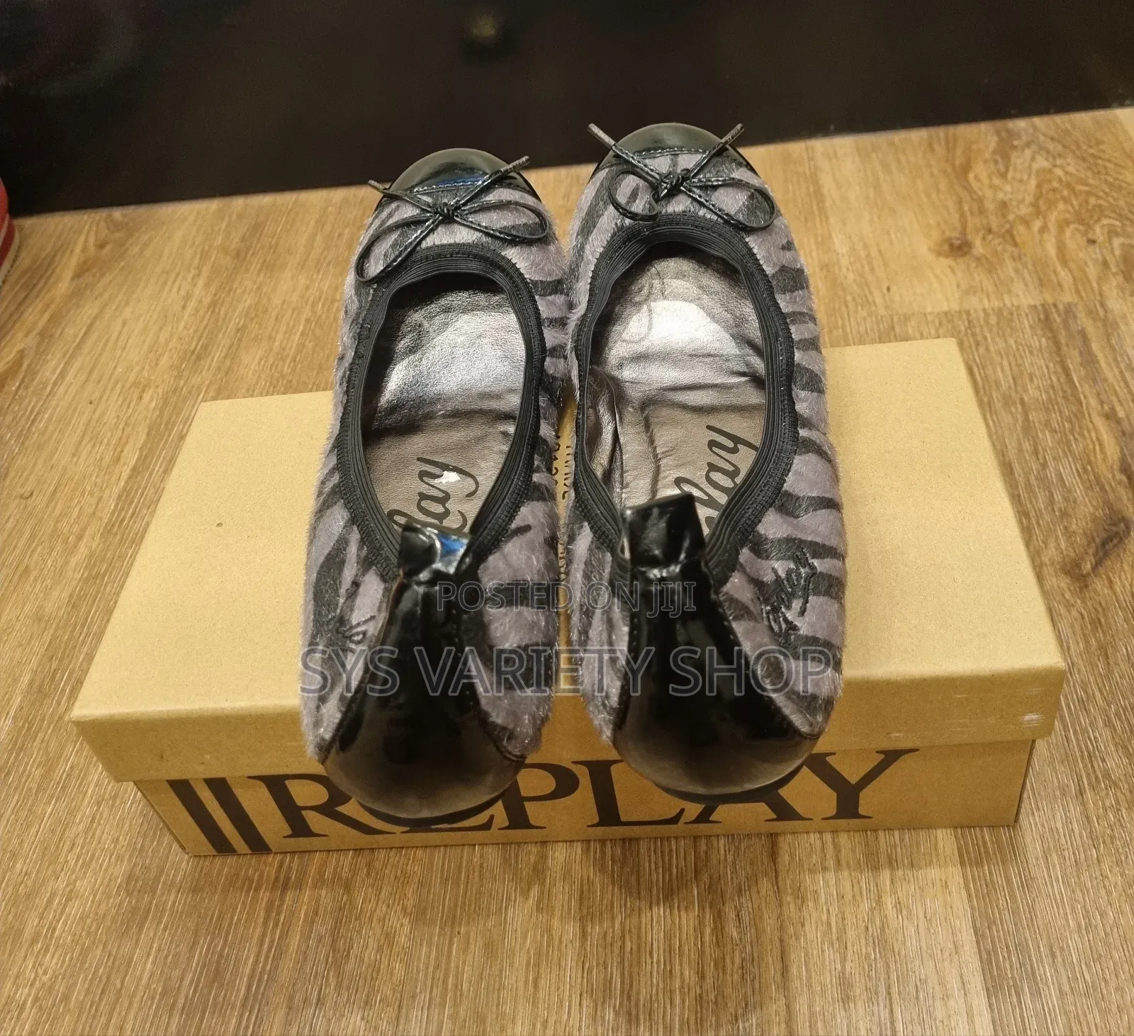 Replay Flat Shoe for Women