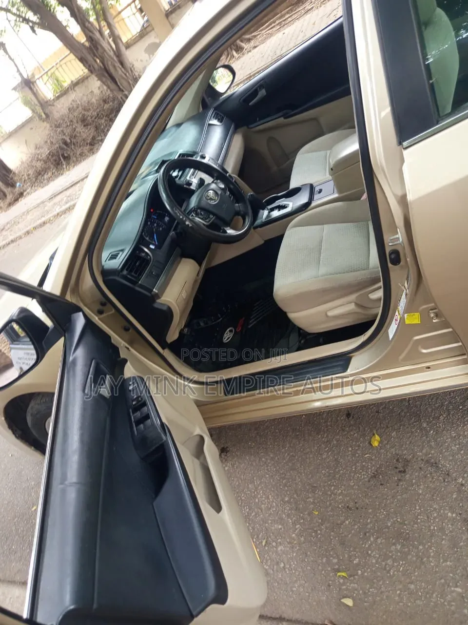 Toyota Camry 2014 Gold