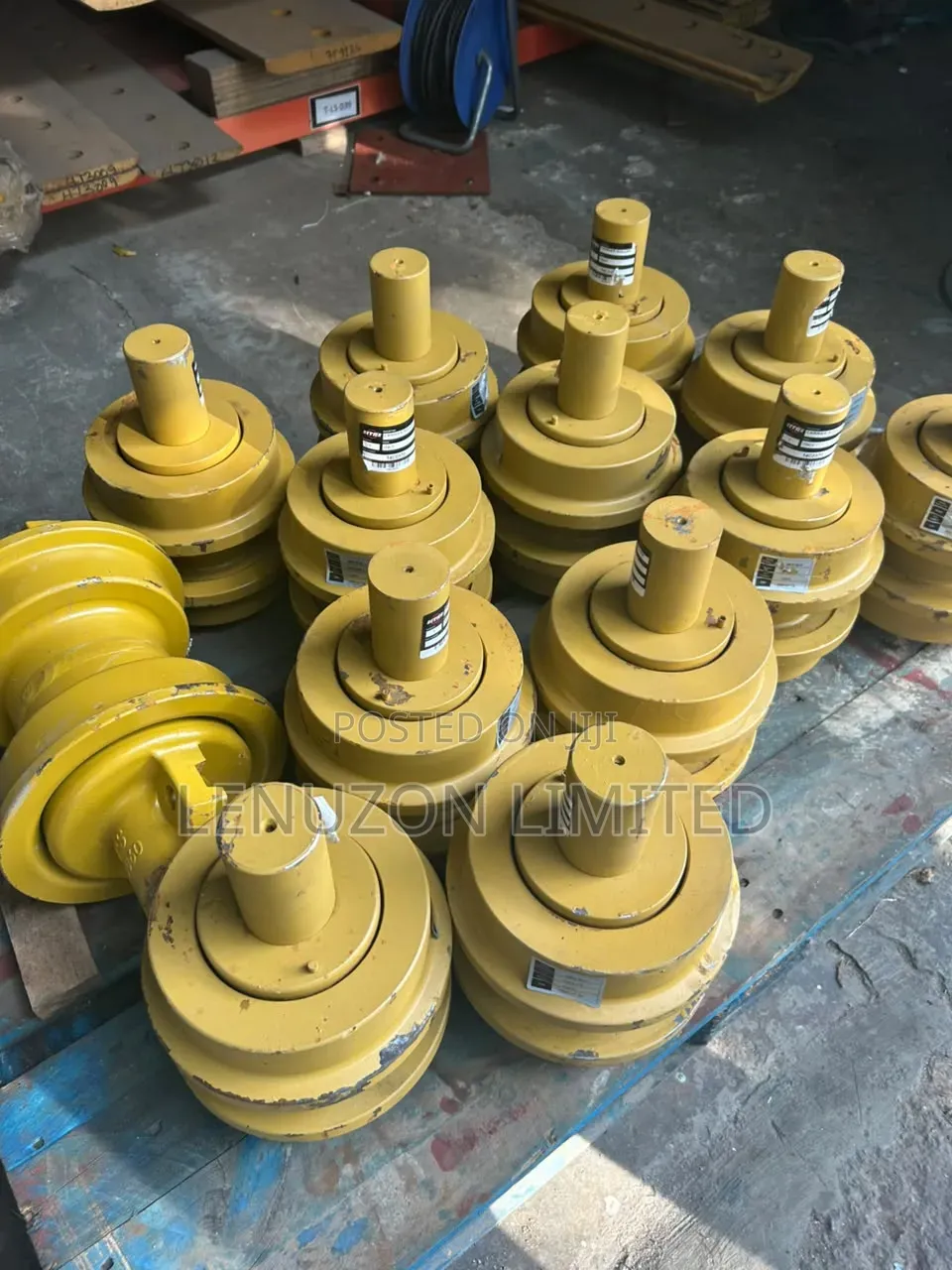 Carrier Rollers for Bulldozers and Excavators