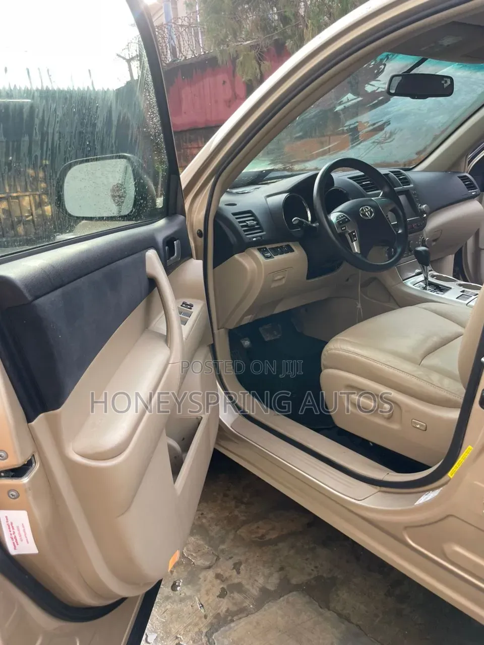 Toyota Highlander 2012 Gold