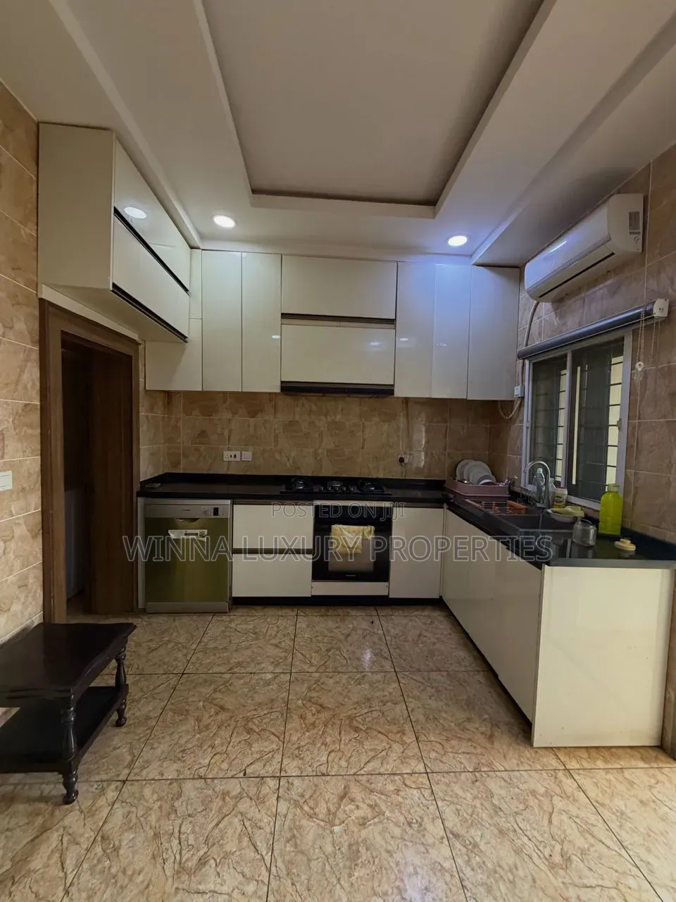 5bdrm Townhouse / Terrace in Katampe Extension for rent