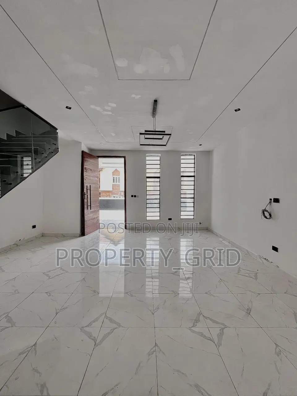 4bdrm Townhouse/Terrace in Ikota for sale