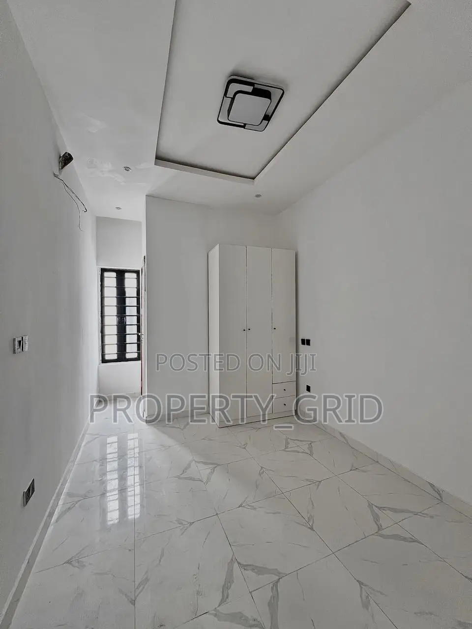 4bdrm Townhouse/Terrace in Ikota for sale