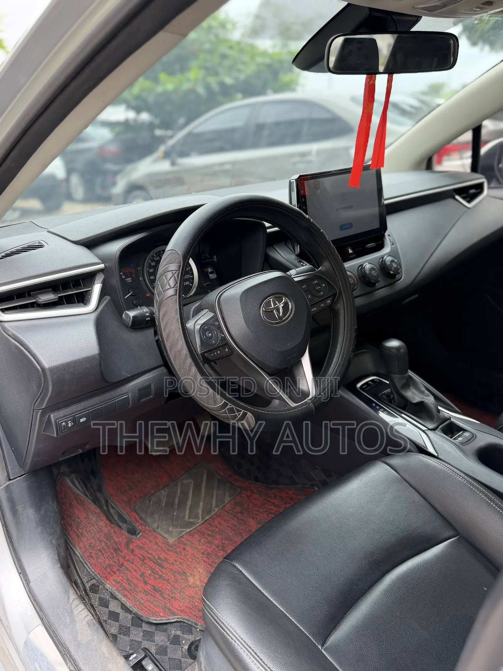 Toyota Corolla LE 2020 Silver