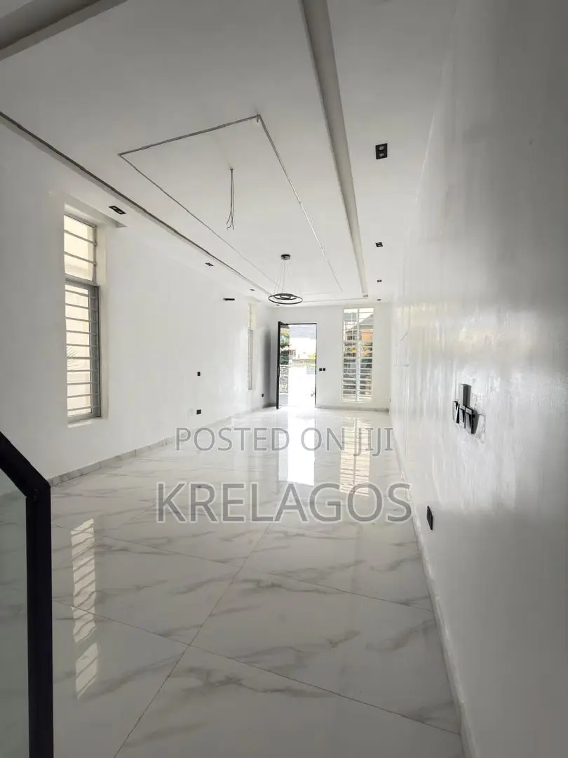 4bdrm Duplex in Sangotedo for sale
