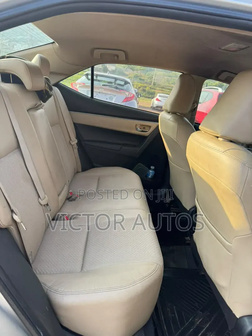 Toyota Corolla 2014 Silver