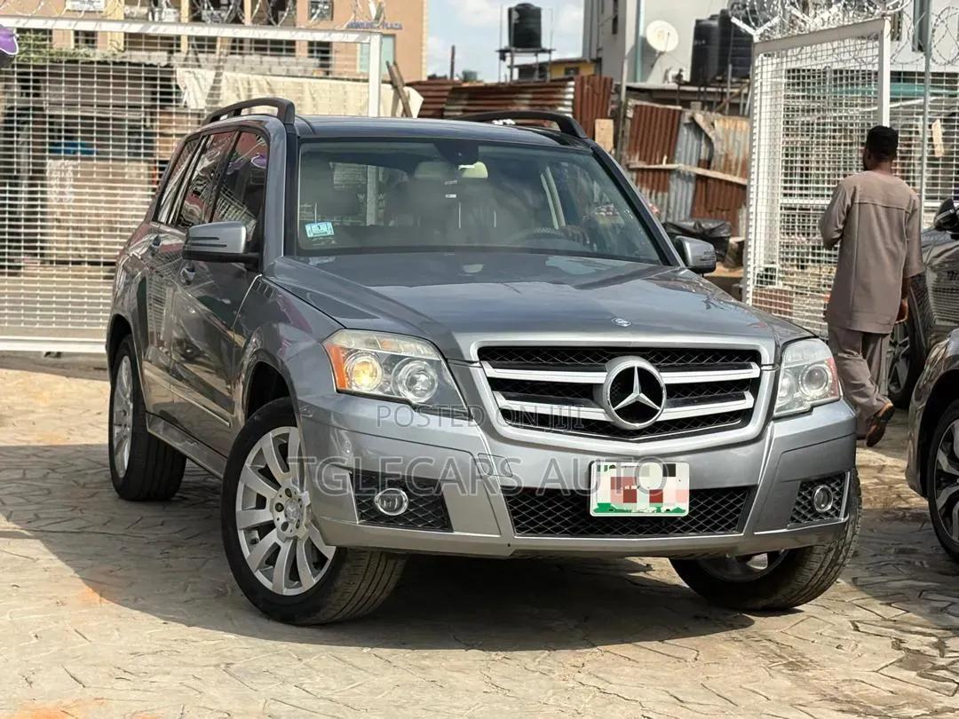 Mercedes-Benz GLK-Class 2011 Gray