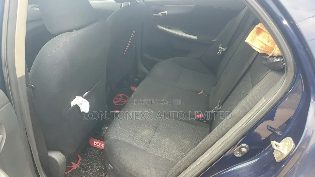 Toyota Corolla LE 4dr Sedan (1.8L 4cyl 4A) 2010 Blue