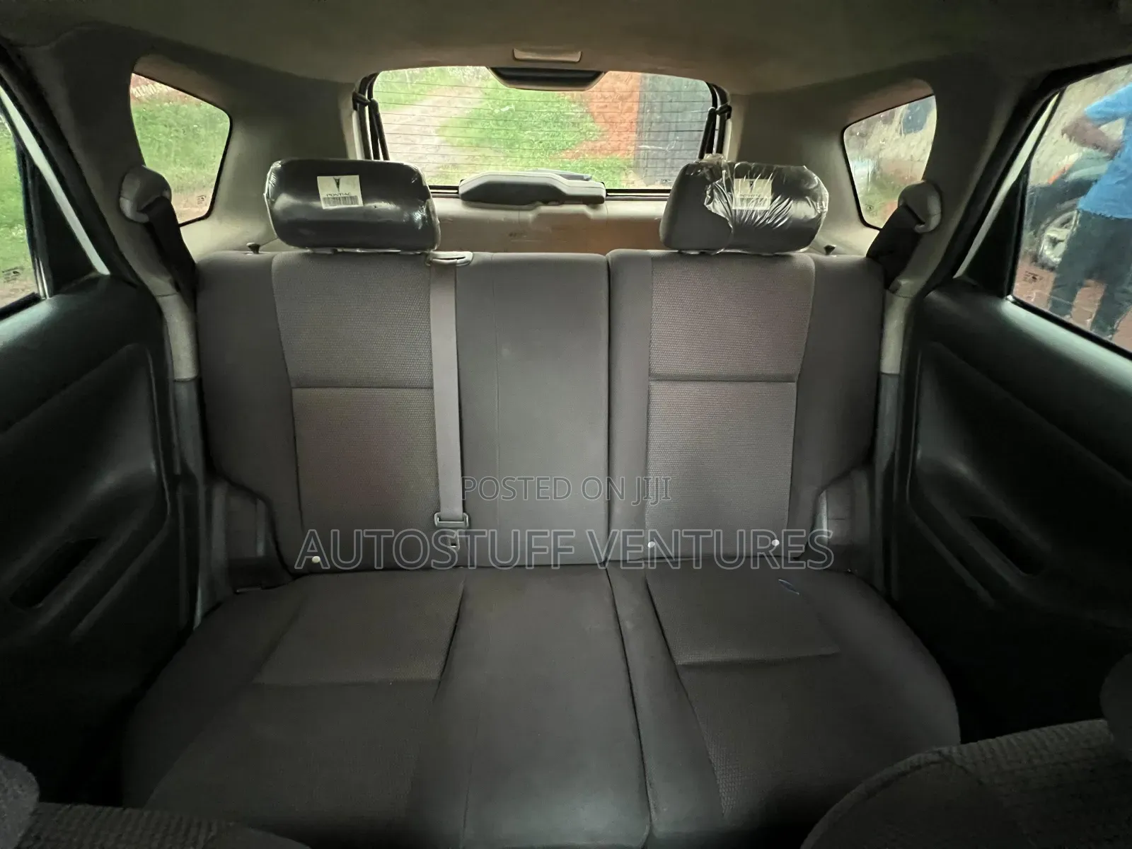 Pontiac Vibe 2005 White