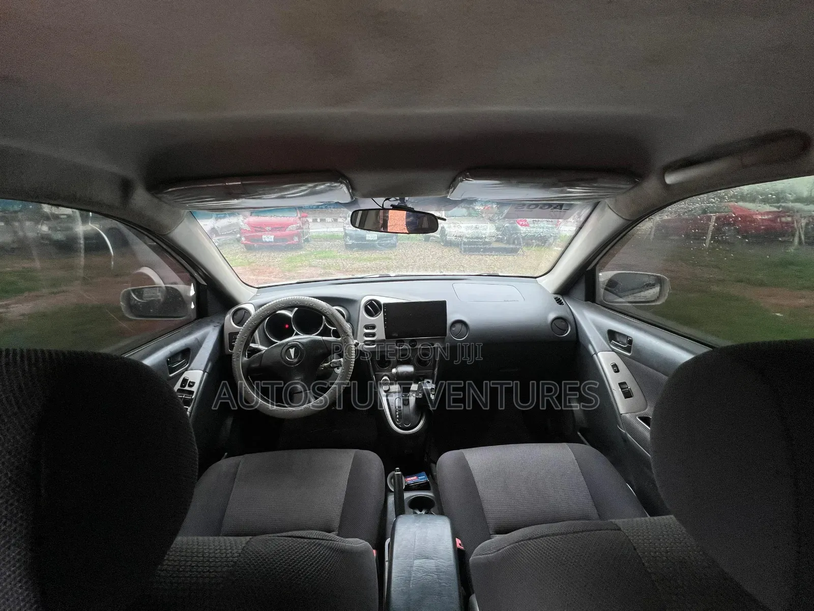 Pontiac Vibe 2005 White