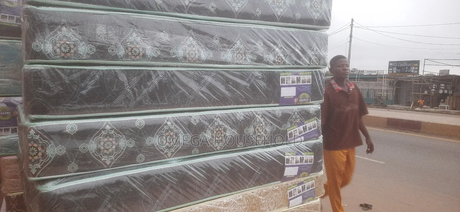 41⁄2 6fit by 10inches Semi Orthopaedic Mattress