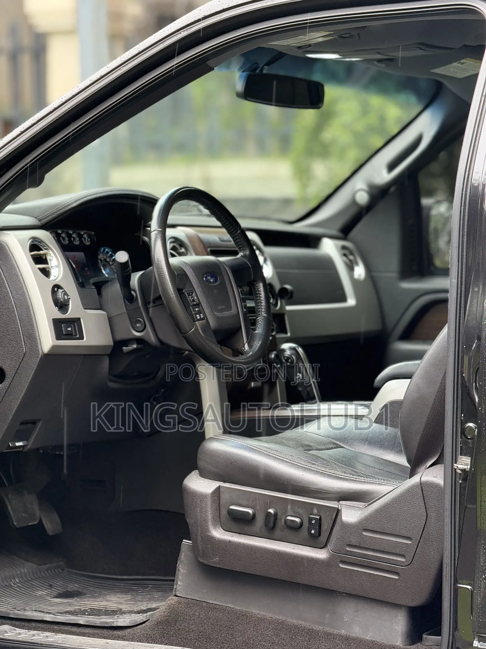 Ford F-150 Lariat 4dr SuperCab 4WD 6.5 ft. SB (5.0L 8cyl 6A) 2014 Black