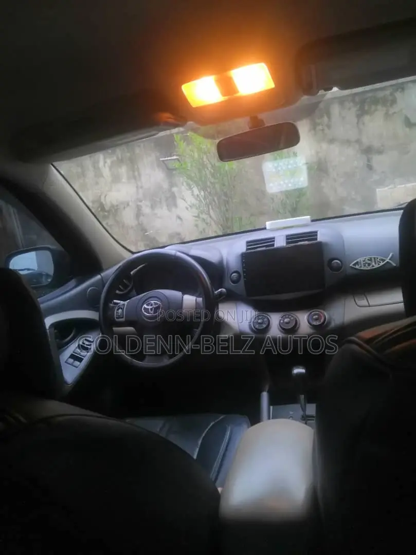 Toyota RAV4 2.4 2008 Black