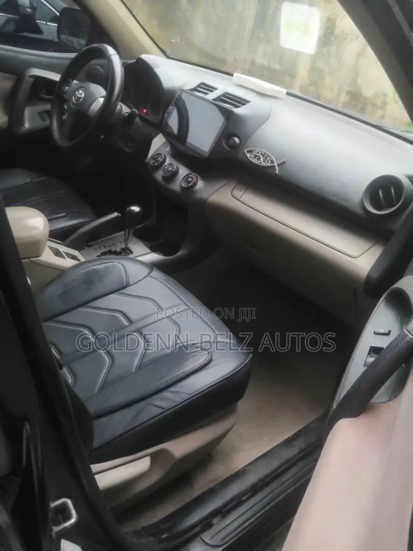 Toyota RAV4 2.4 2008 Black