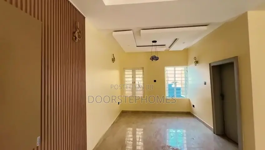4bdrm Townhouse/Terrace in Porsche Estate, Idu Industrial for sale