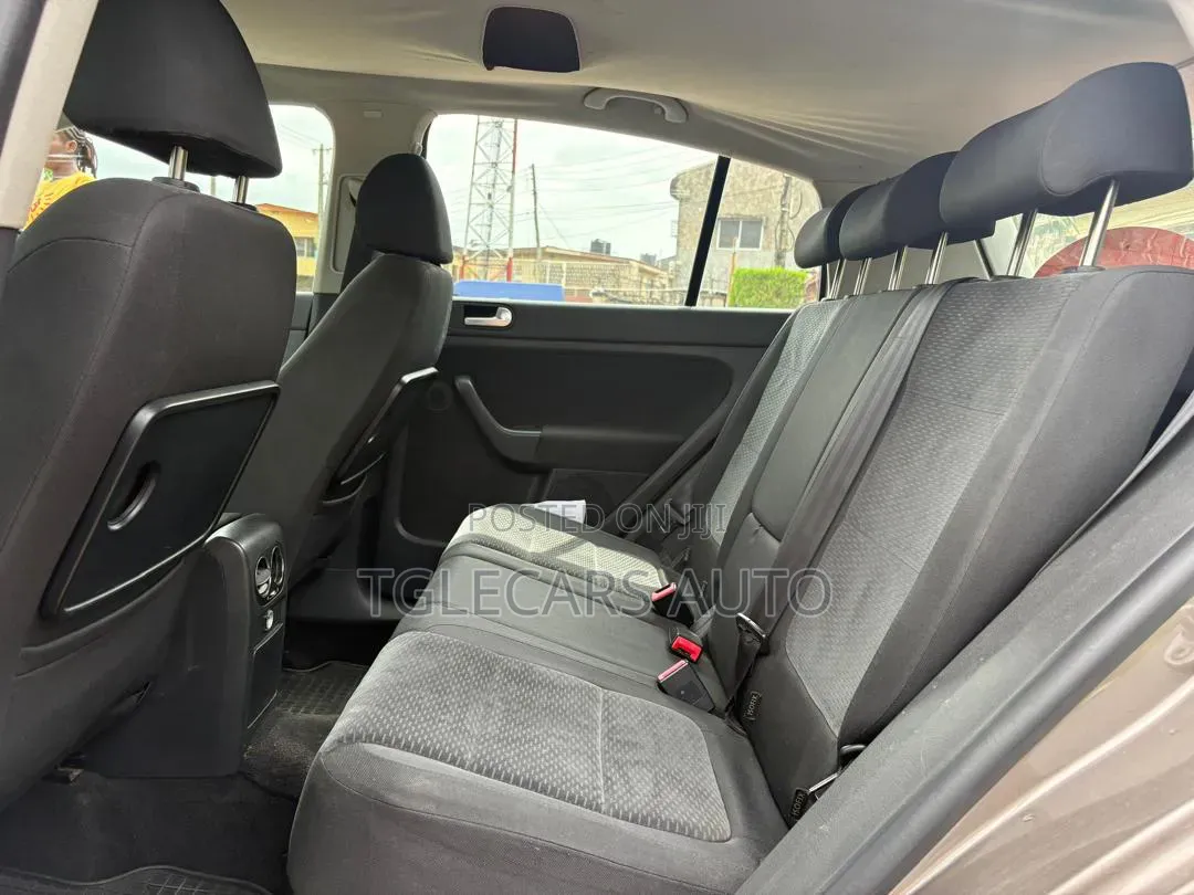 Volkswagen Golf 2010 Gray