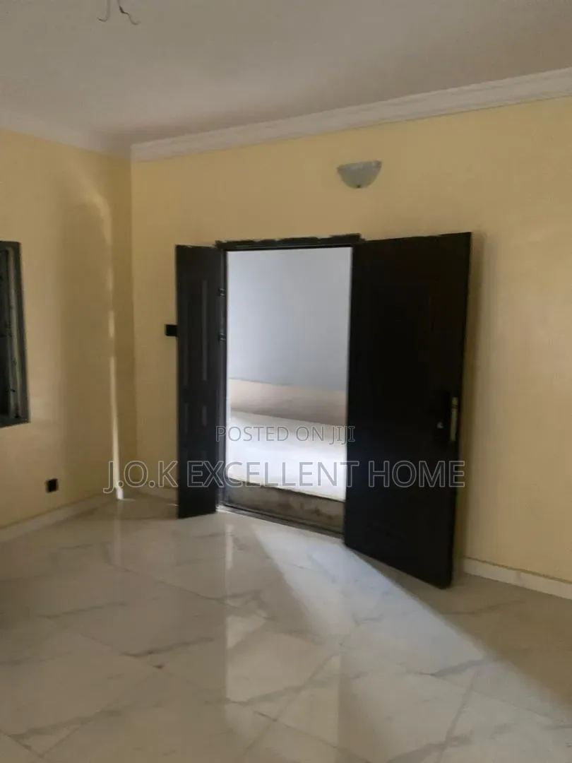 3bdrm Duplex in Ogba GRA for rent