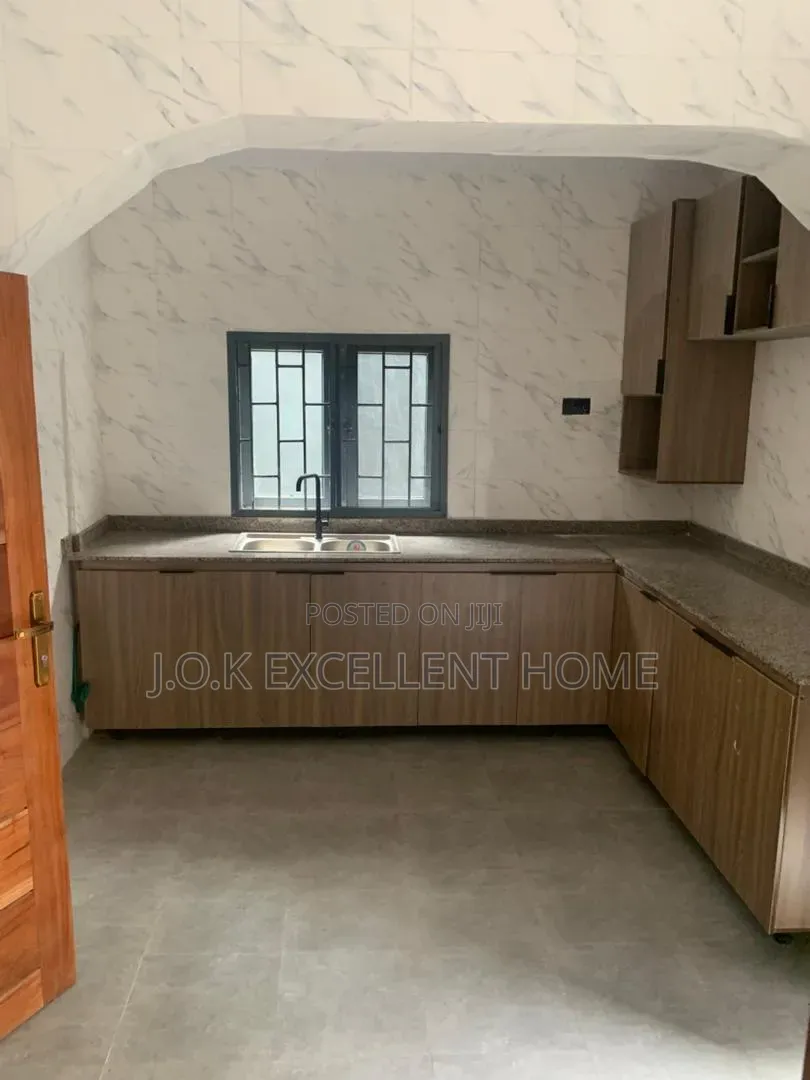3bdrm Duplex in Ogba GRA for rent