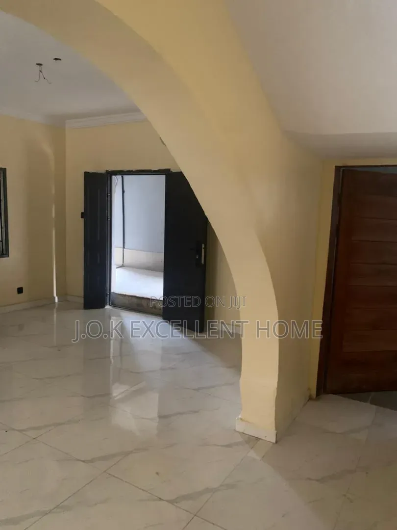 3bdrm Duplex in Ogba GRA for rent