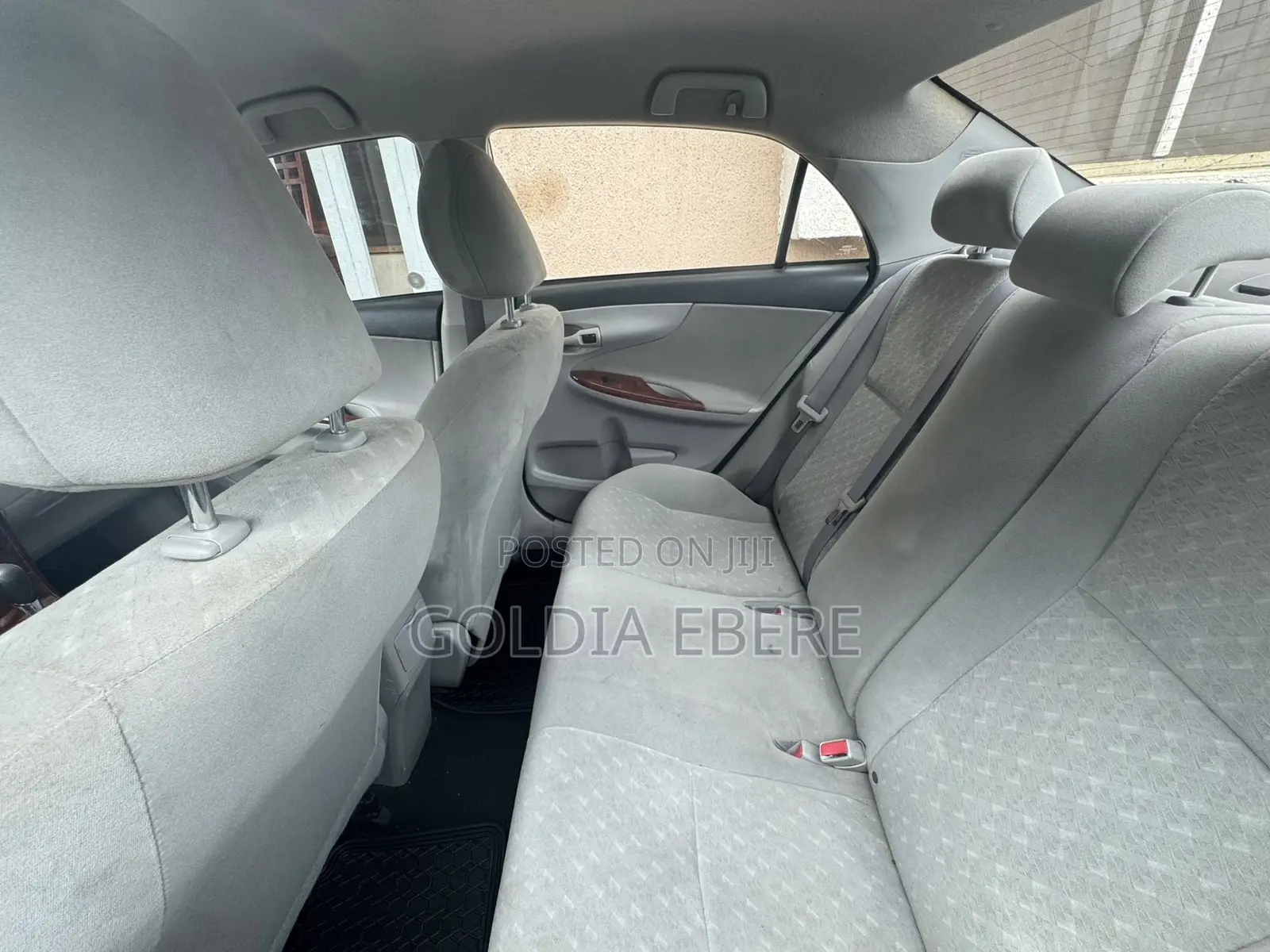 Toyota Corolla 2010 Silver