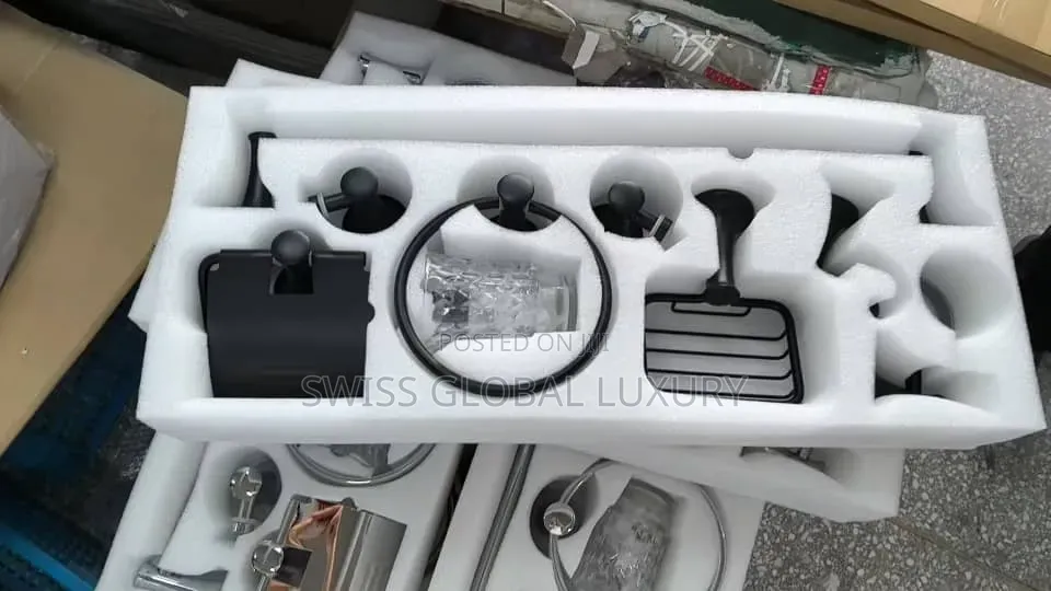 High-Quality Complete Set of Bathroom Accessories
