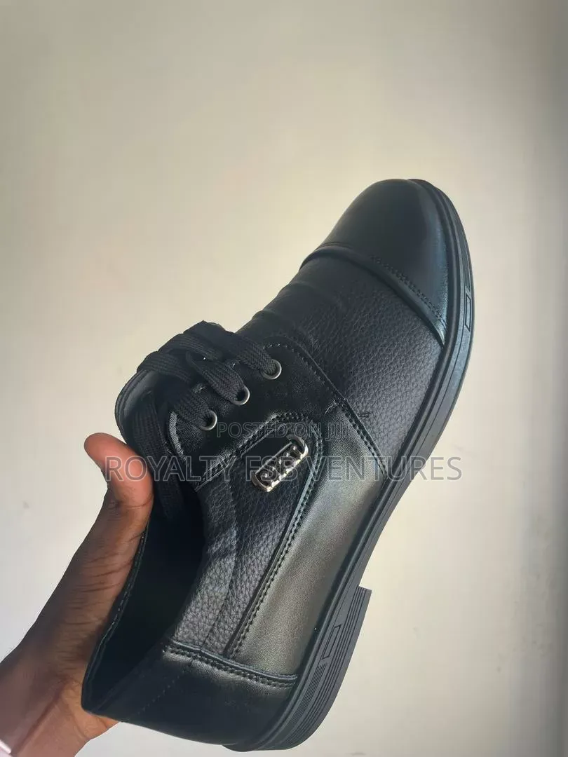 Shoes for Men- Size 44