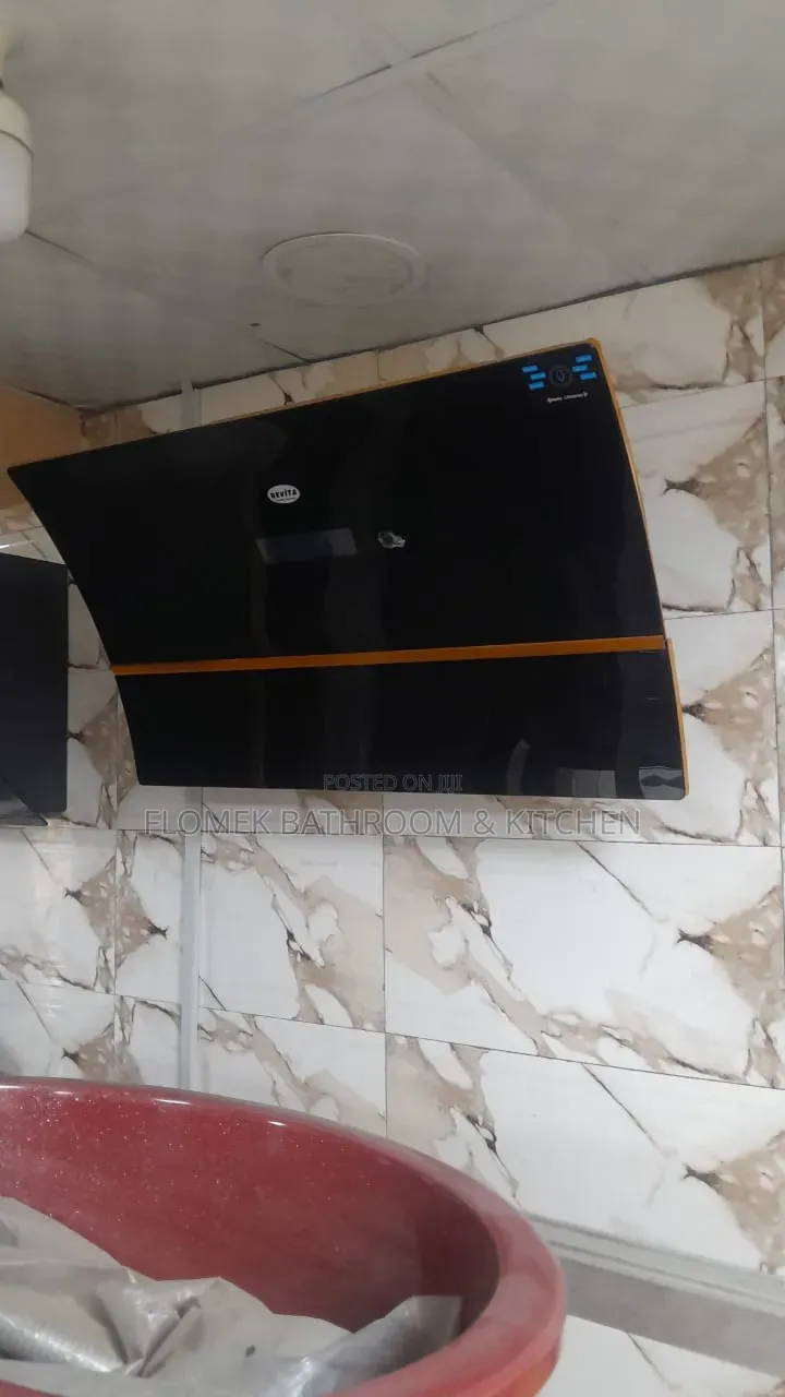90cm Premium Black Glass Kitchen Hood – Powerful Smoke Extractor