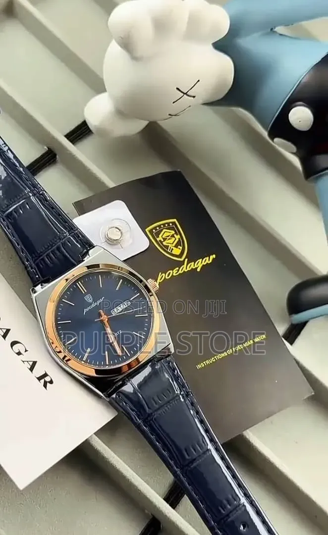 Poedagar Leather Watch Day and Date Display