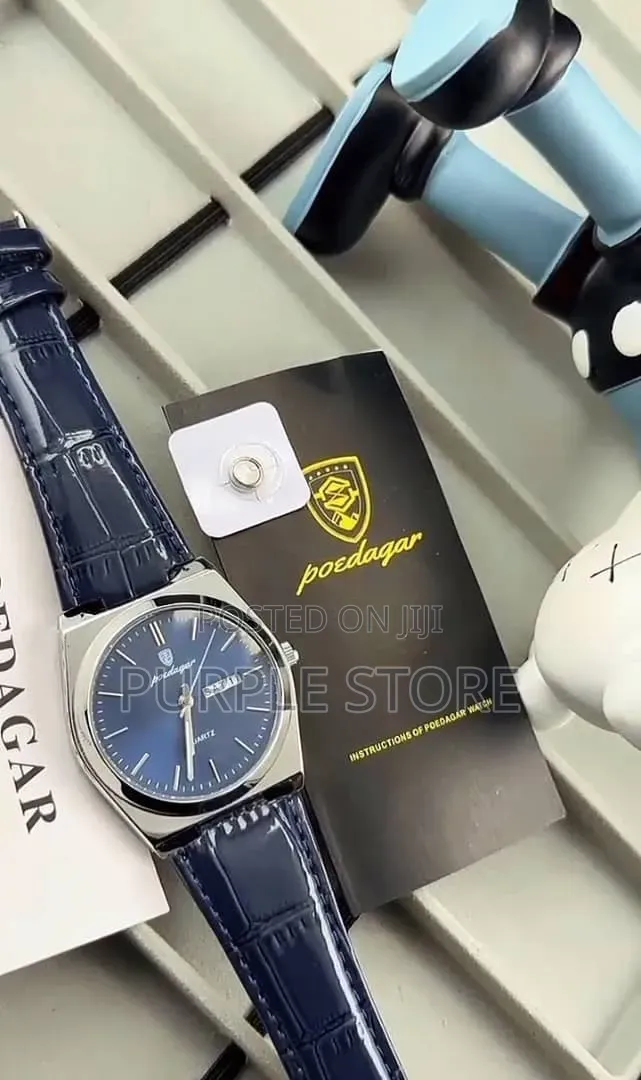 Poedagar Leather Watch Day and Date Display