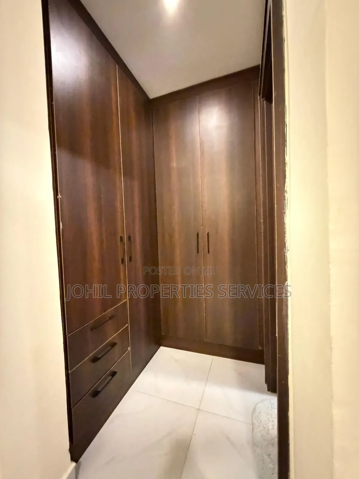 Furnished 3bdrm Apartment in Wuye for rent