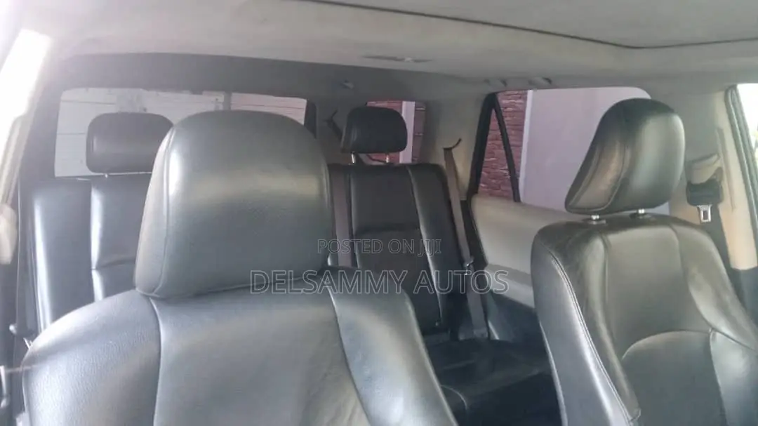 Toyota 4-Runner Limited 4WD 2011 Black