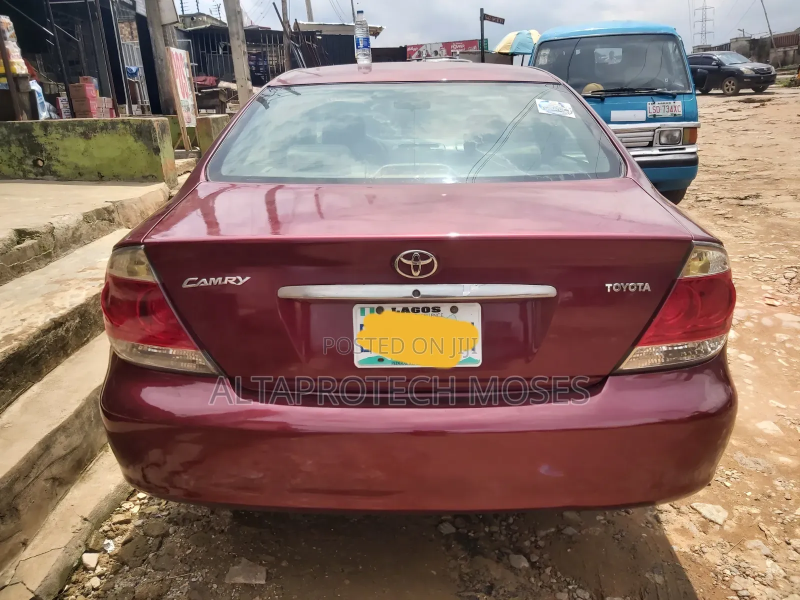 Toyota Camry LE V6 4dr Sedan (3.0L 6cyl 5A) 2005 Red