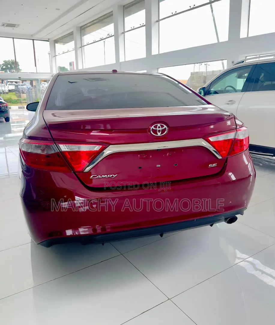 Toyota Camry SE 4dr Sedan (2.5L 4cyl 6A) 2015 Burgundy