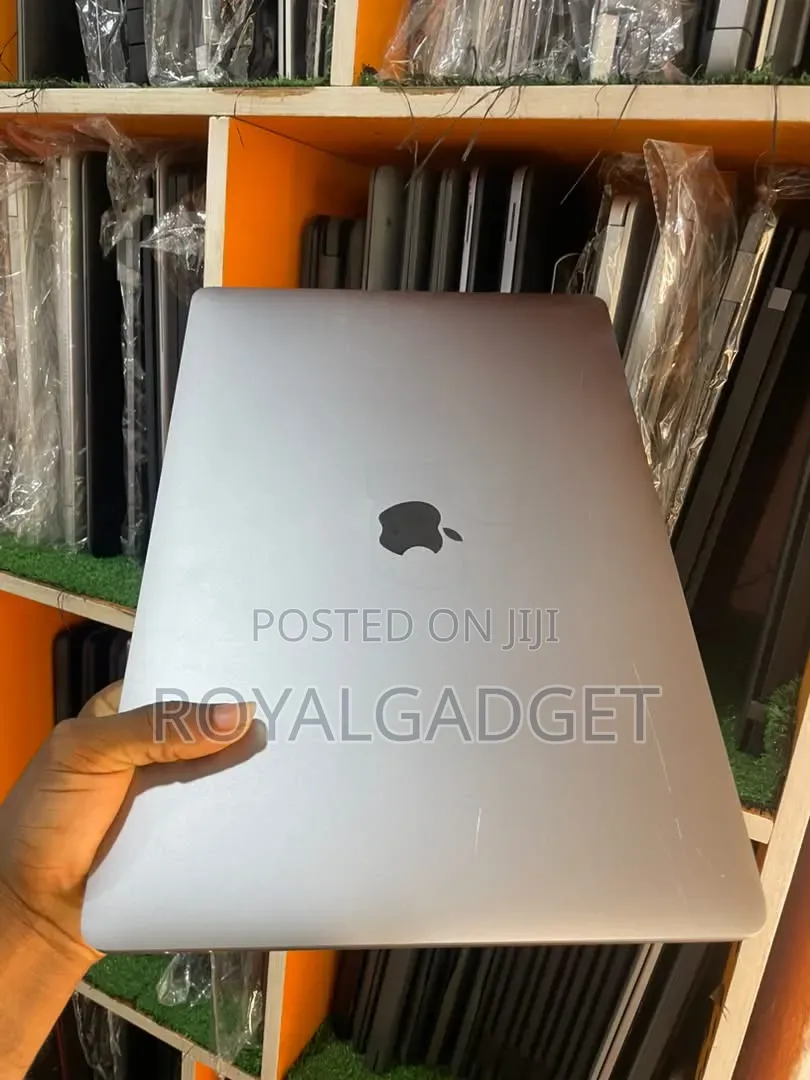 Laptop Apple MacBook 2018 16GB Intel Core i5 SSD 512GB