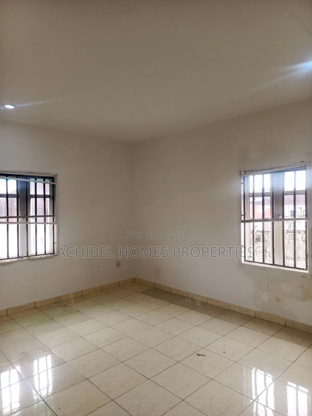 3bdrm Apartment in Near Peaceville, Lekki Phase 2 for rent