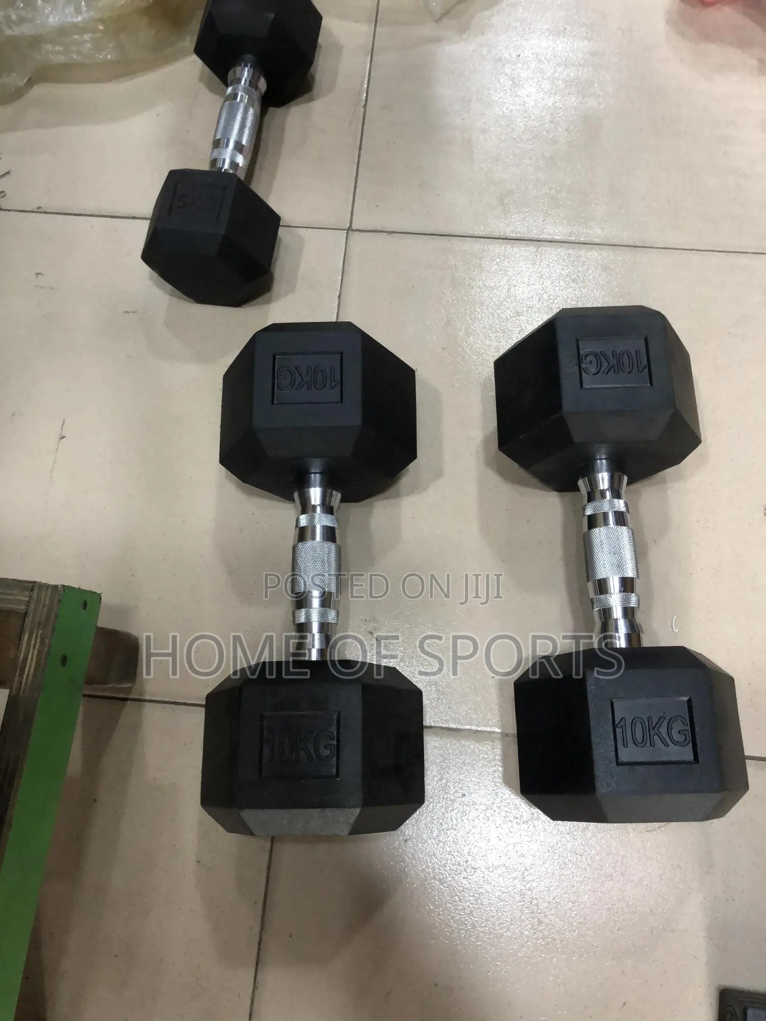 A Pair of 10kg Hexagon Dumbbell